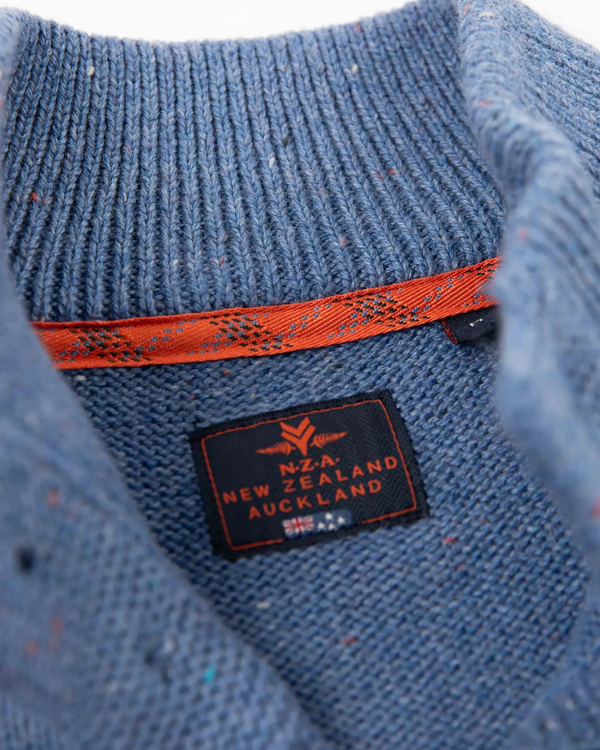 NZA New Zealand Auckland Effen trui met halve knoopssluiting -