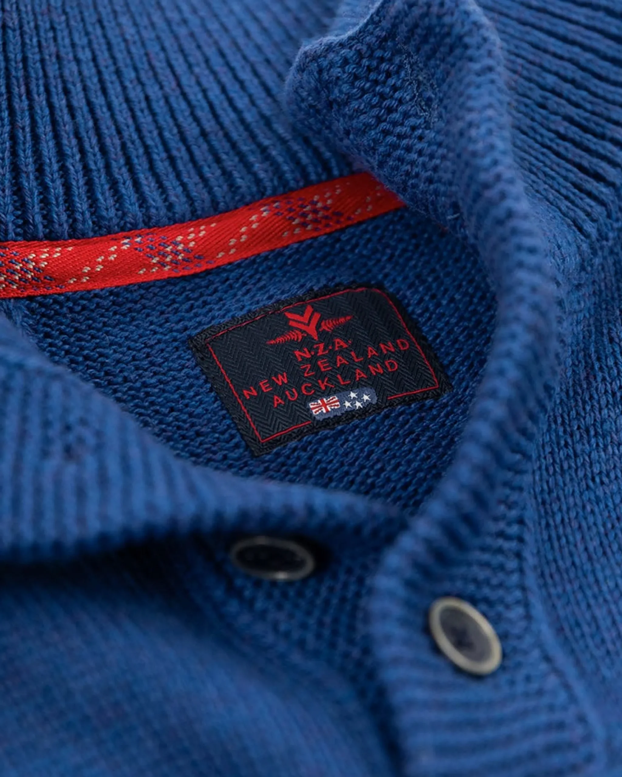 NZA New Zealand Auckland Gebreide trui met halve knoopssluiting -
