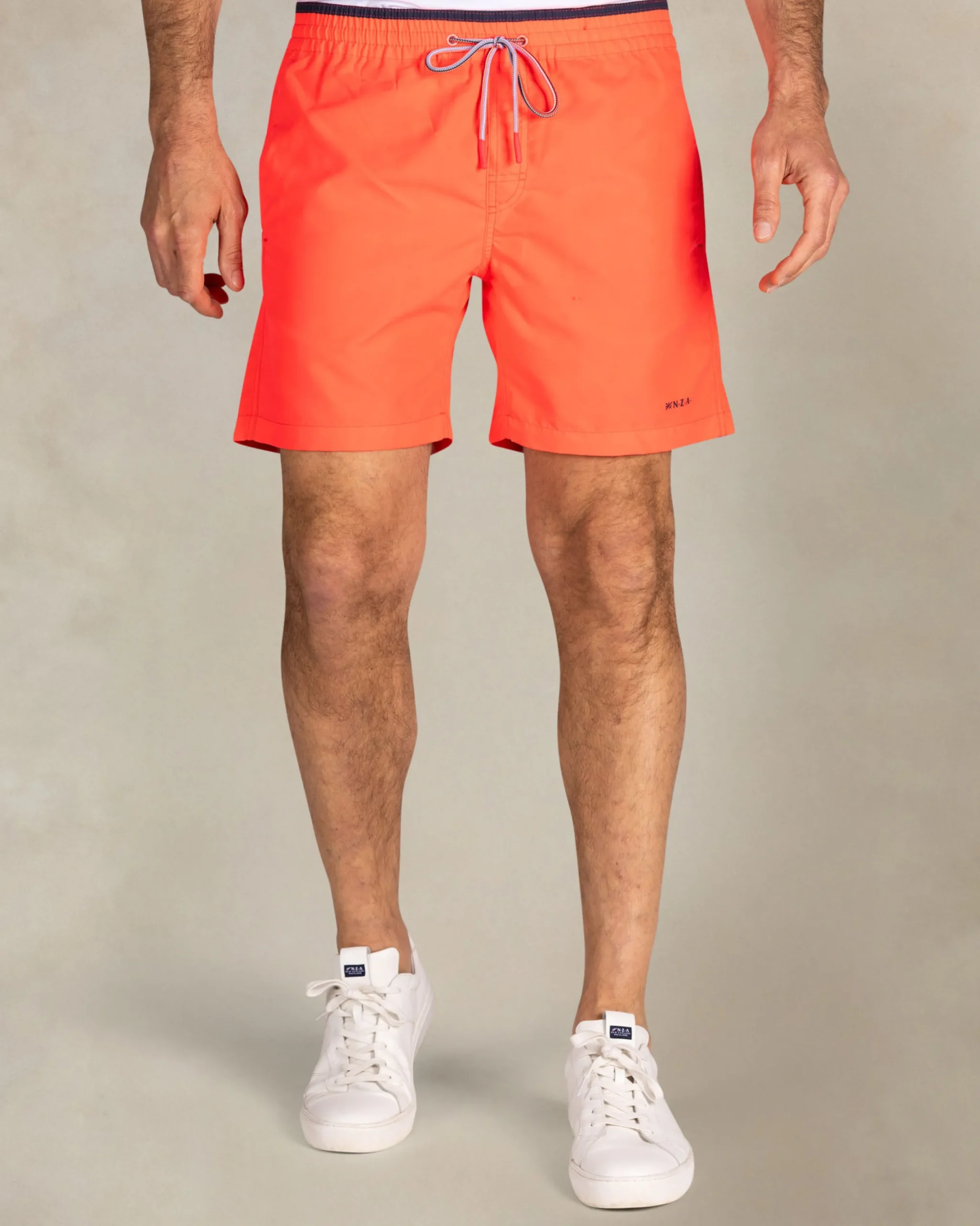 NZA New Zealand Auckland Knalrode zwembroek met navy details